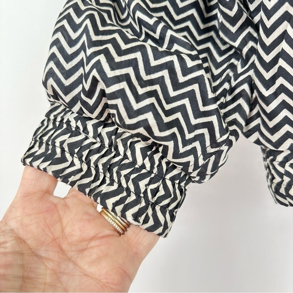 100% Silk Vintage 90's BOGARI STUDIO Blk & White Abstract Bomber Jacket Size: M - Picture 3 of 5